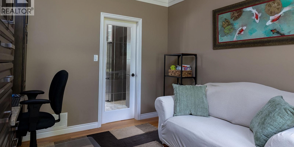 1920 LAUREL STREET Terrace Photo 8 1920 LAUREL STREET Terrace Photo 8